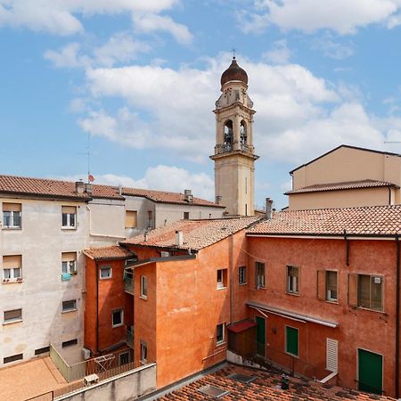 Domus Verona - Ampia Residenza Filippini A Pochi Passi Dall'Arena Экстерьер фото