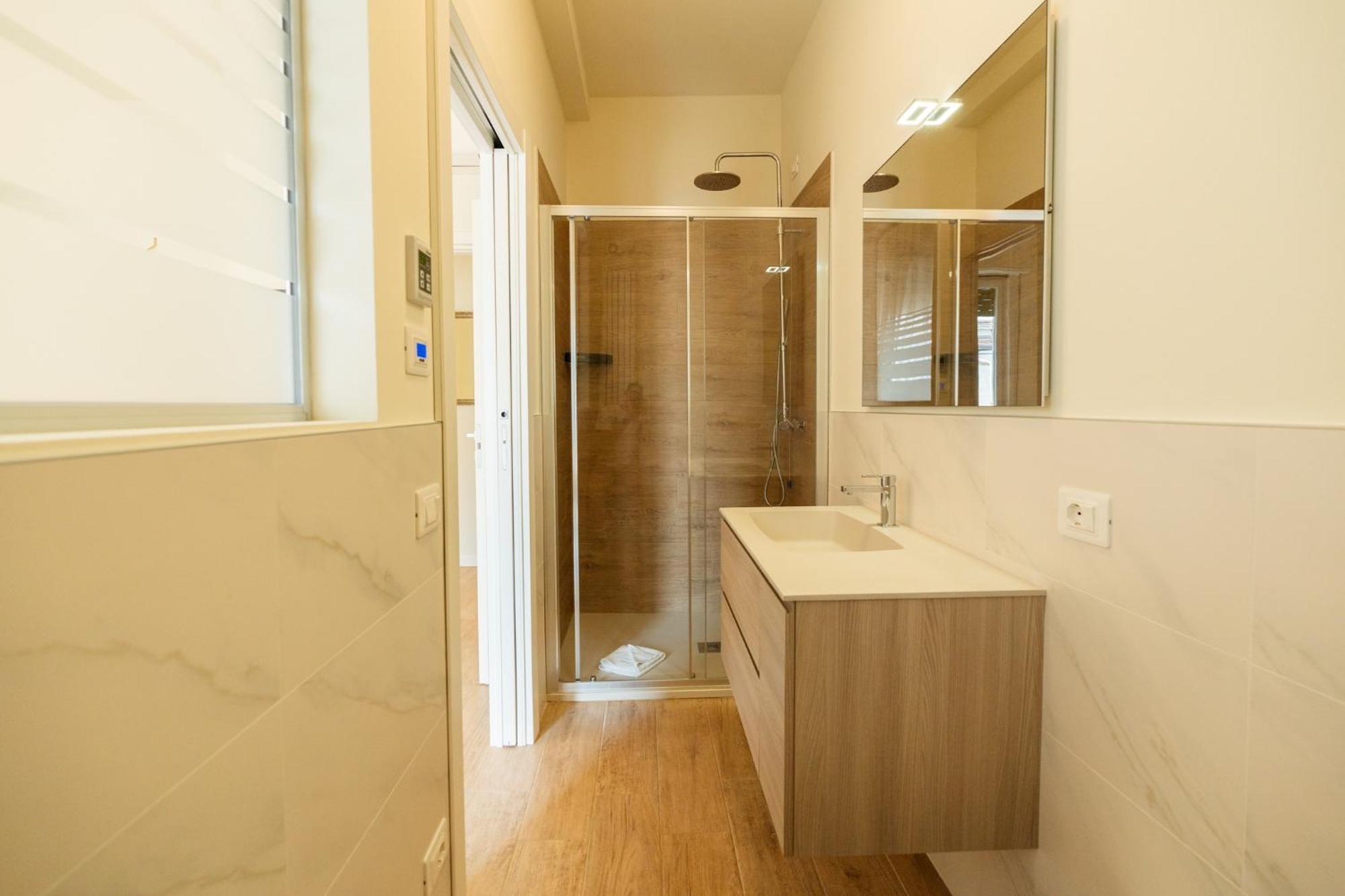 Domus Verona - Ampia Residenza Filippini A Pochi Passi Dall'Arena Экстерьер фото