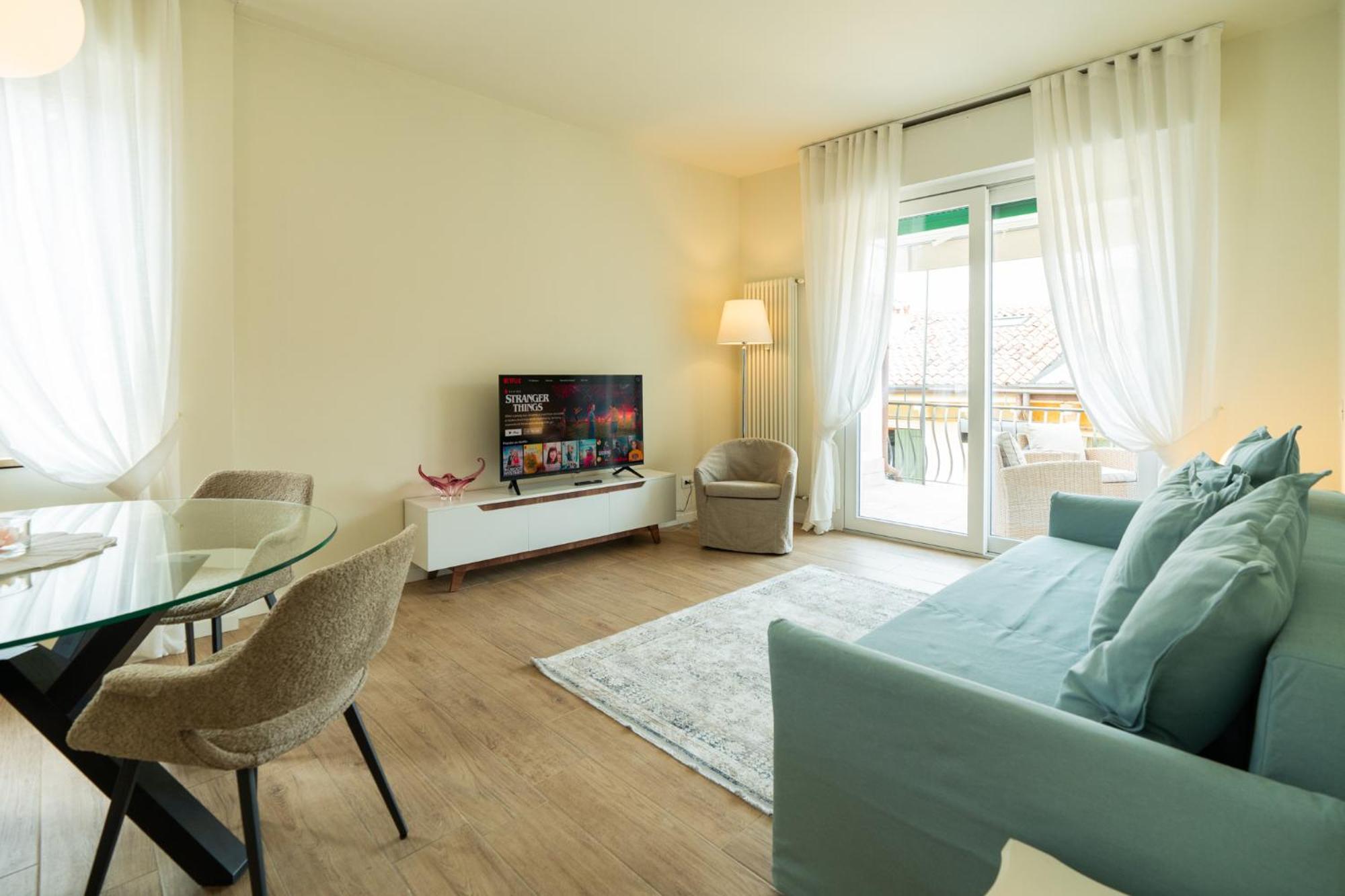 Domus Verona - Ampia Residenza Filippini A Pochi Passi Dall'Arena Экстерьер фото