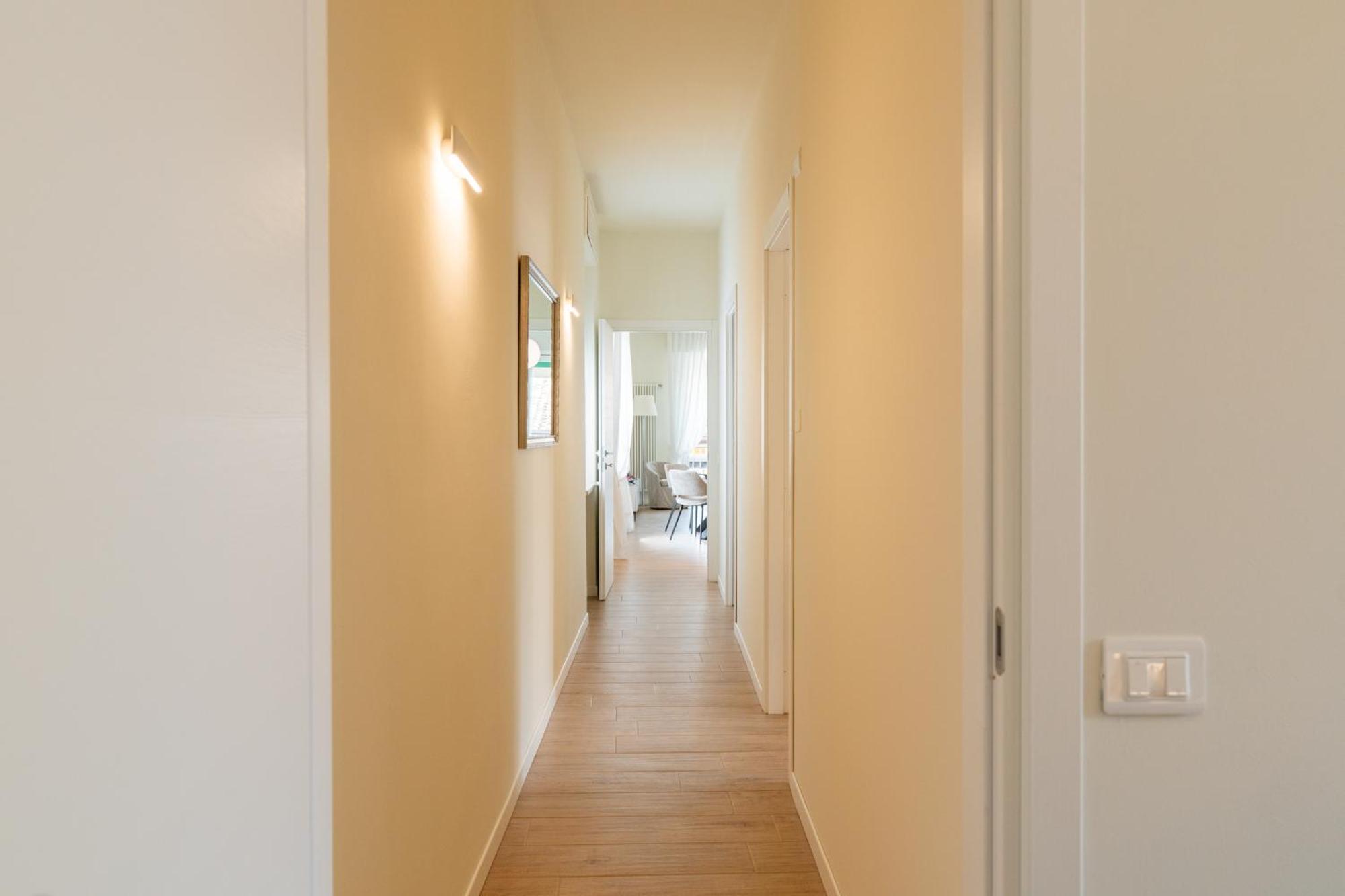 Domus Verona - Ampia Residenza Filippini A Pochi Passi Dall'Arena Экстерьер фото